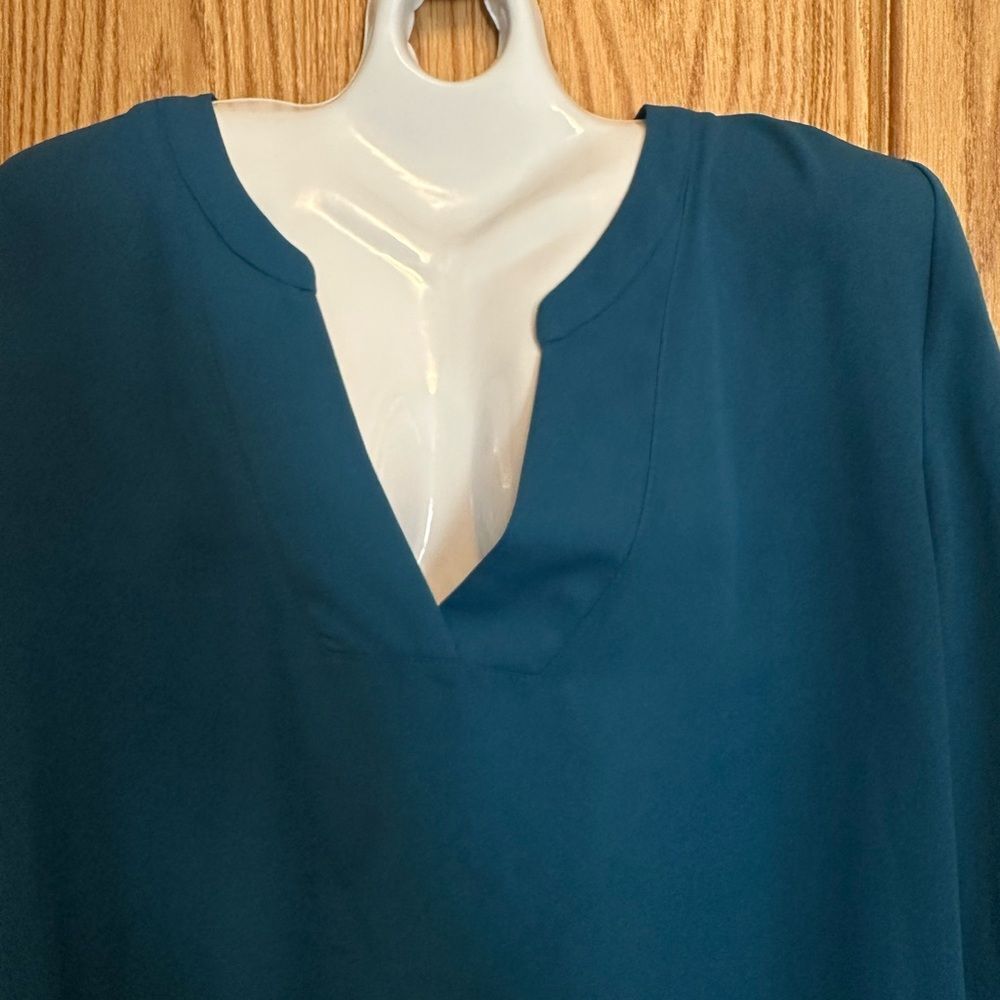 Teal Blouse - Picture 2 of 10